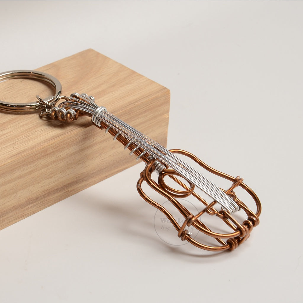 Teng Wire Art 原創手作鋁線古典吉他掛飾｜職人手作樂器紀念品