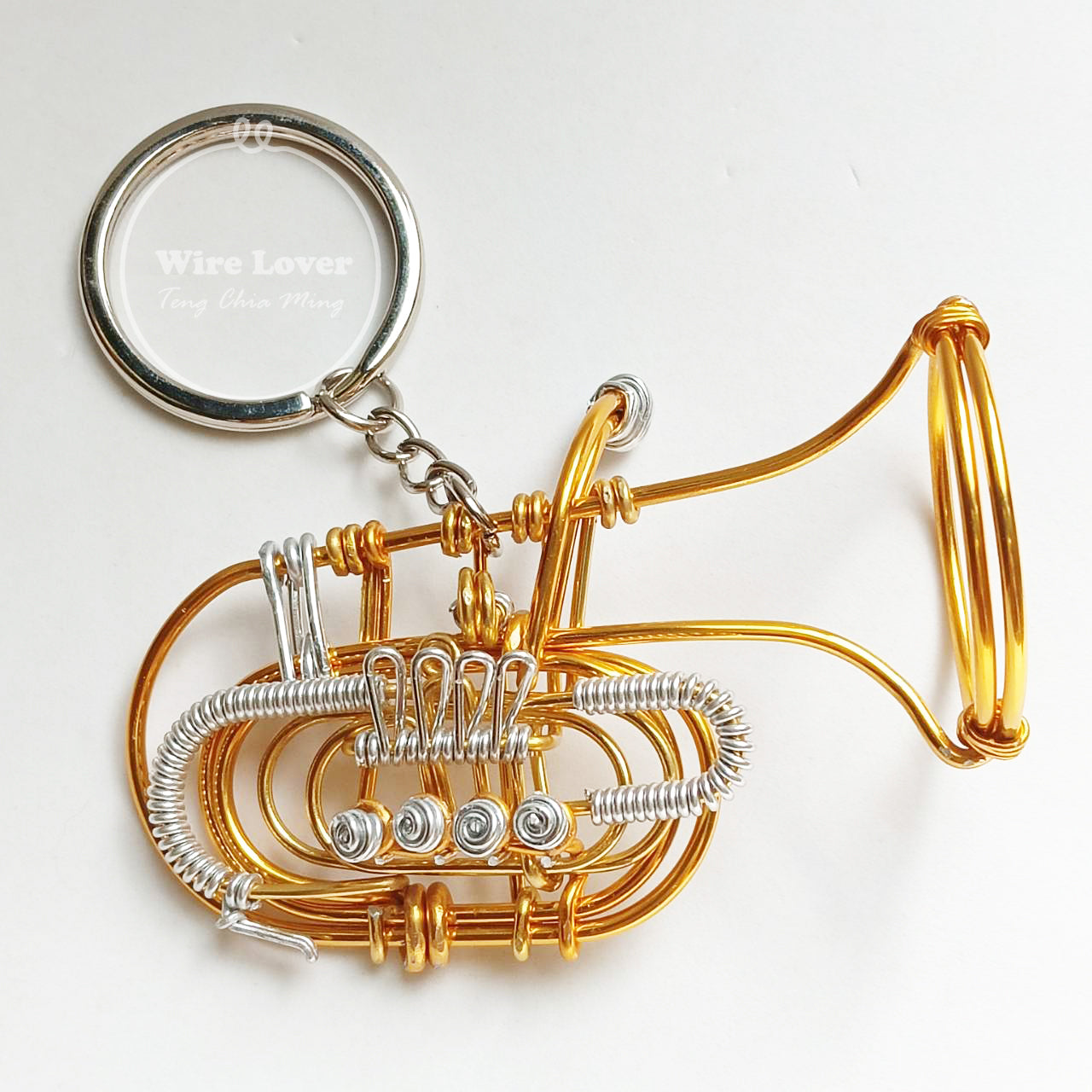 Teng Wire Art 原創手作鋁線轉閥F調低音號掛飾｜職人手作樂器紀念品