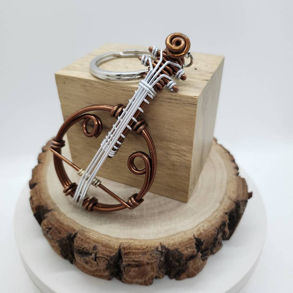 Teng Wire Art 原創手作鋁線中阮吊飾｜職人手作樂器紀念品
